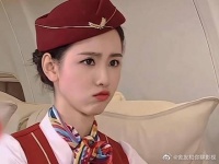 学霸美女校花就该长这样,她要是没进娱乐圈恐怕就是去造飞机了