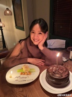 12日,有台媒爆料和老公正在协议离婚……