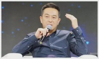 著名主持人因强势性格与张嘉译离婚后,如今再嫁富豪逆生长
