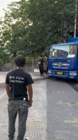 突然觉得张颂文就拍拍戏也挺好,不用非得去得奖,娱乐圈太复杂了
