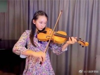 富养的王诗龄和穷养的森碟,时隔8年,如今身材差距好明显!