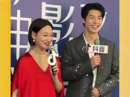 许光汉穿泳裤 这可是全网都在作证啊!这泳裤是穿定了!