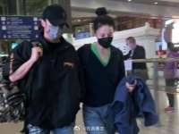 王菲谢霆锋之前牵手引发风波,谢霆锋还一直被记者追问……