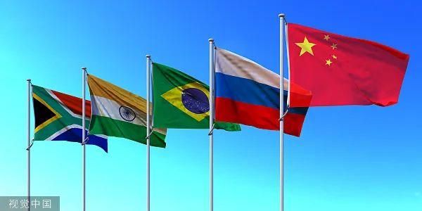 金砖国家国旗 资料图
