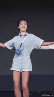 信她42岁,还是信我是18岁?