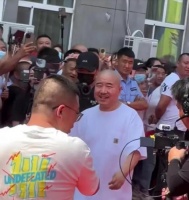 刘能儿子婚礼车队豪华程度罕见,生母掷彩礼千万,引起网友热议