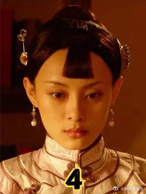 男人把瘫妻当做妹妹伺候，给她洗澡时毫无想法……