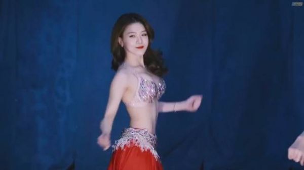 韩国肚皮舞女神林性美现场表演,颜值和身材并存!