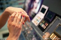 谁还在逛丝芙兰？