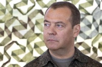 梅德韦杰夫对乌放狠话：与“恐怖分子”对话无用，唯一出路是摧毁其最高领导层