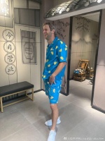 又来整活了！蓉城外援理查德晒照：潮起来，1-10分，你们客观打分