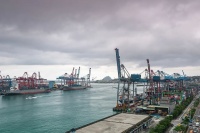 台湾出口“连十黑” 原因是→