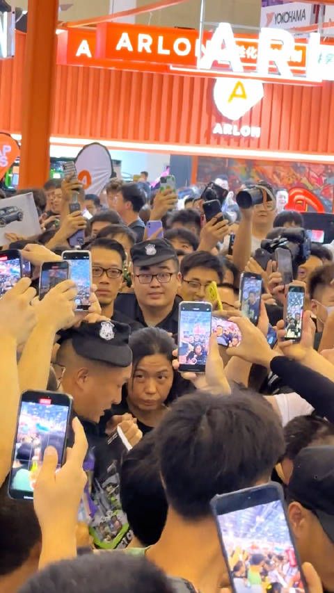 吴彦祖从头到尾就不是中国人,本来就是美国人到中国发展