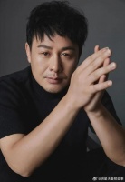 当年张颂文第一次看到巩俐，就和她说：有一个人在日记集中提到了你，那个日记我看了足足三个小时