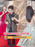 同样是和老婆出席活动，张晋和王祖蓝的对比简直不要太搞笑！