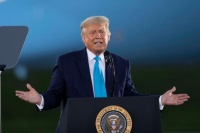 特朗普初选民调遥遥领先，共和党真的没啥人了 | 京酿馆