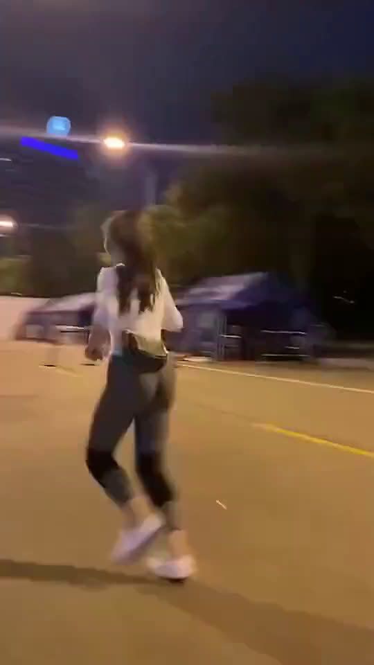 这种才叫微胖，你喜欢吗？