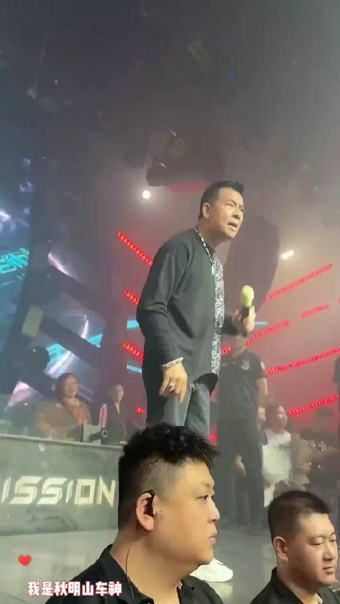 老戏骨来到东莞酒吧演出,这演技真的把我吓尿了……
