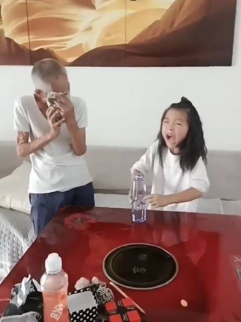 大爷:我江湖一辈子,却掉进孙辈手里,我以后在没脸混江湖了……