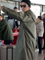 胡歌机场凶拍视频的人，太吓人啦 胡歌 你才大小姐呢