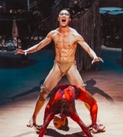 新舞再被指尺度过大，杨丽萍回应