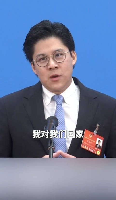 霍启刚是真正的爱国，把自豪刻在了骨子里……