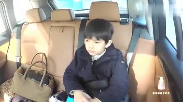 董洁离婚后从北京搬回大连，顶顶对北京念念不忘……