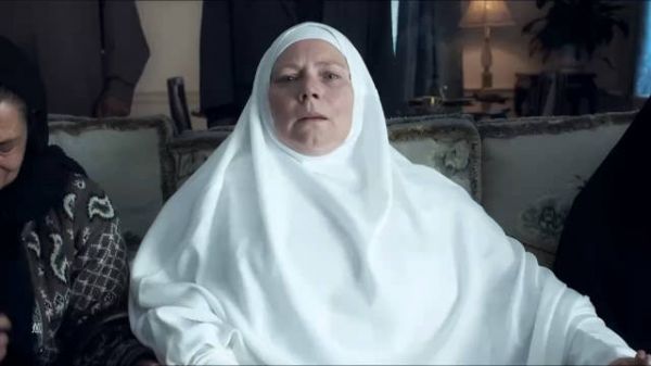 恩爱四十年的丈夫猝死，她整理遗物时，发现丈夫在外竟还有一个家