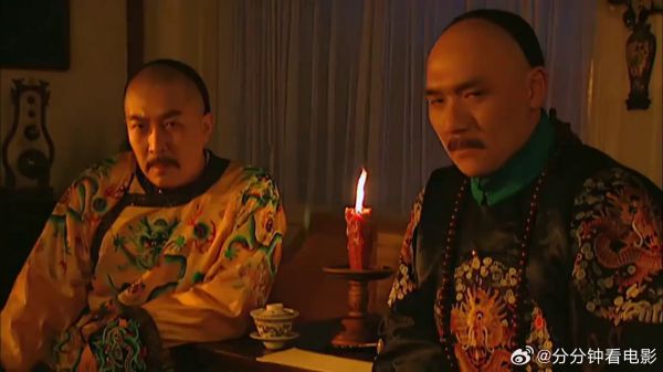 李卫被下放巡抚,雍正叫李卫吃饭,哪想他心疼地哭起来