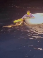 真勇啊，一不小心身体被刺穿