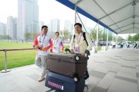 杭州亚运会中国香港代表团团长霍启刚：到杭州就像到家一样