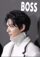 李敏镐米兰时装周，看侧脸以为颜值状态恢复了……