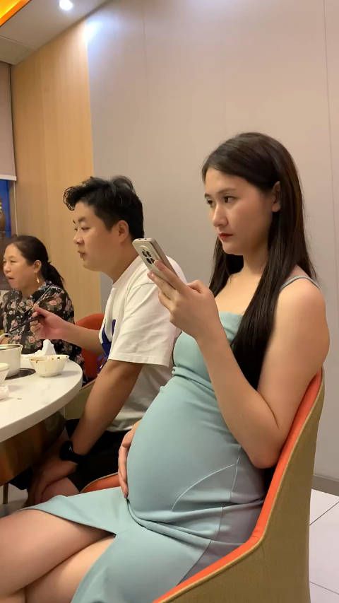 女生的肚子真的是个谜 万万没想到