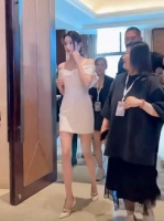 这就是传说中的顶配身材吧！