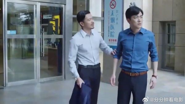 都离婚了，妈宝男还想让前妻伺候婆婆，前妻直接给他一耳光