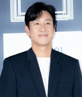 韩国又一知名演员涉毒接受警方调查，代言广告纷纷下架