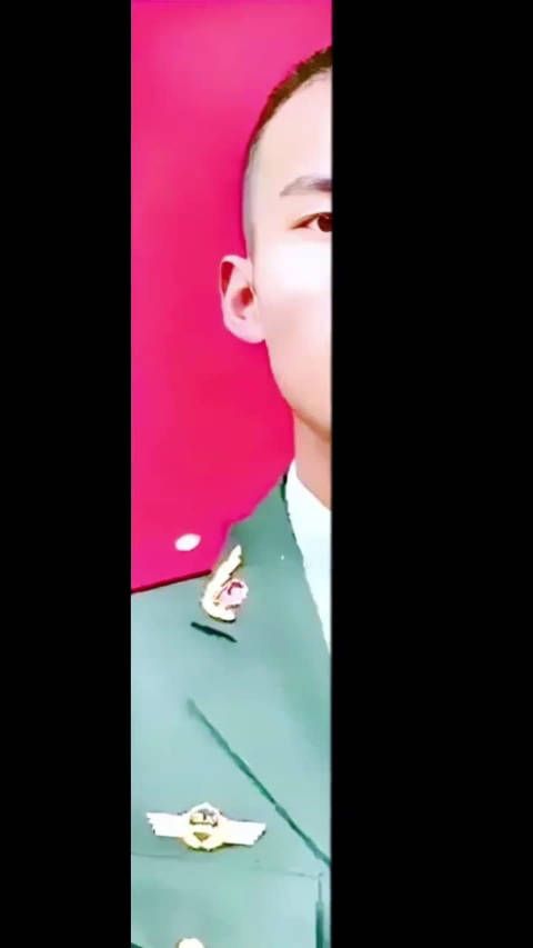 请不吝赞美之手,因为即使是普通的士兵也有着崇高的牺牲精神……