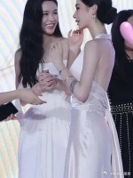 见到文咏珊本人太美啦