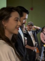 封神剧组在后台休息，娜然和费翔虽然年龄相差大，但是很般配……