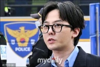 顶流男星涉毒事件新进展！全身脱毛被质疑消灭证据...