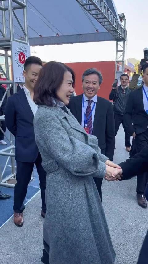 董小姐这笑声属实有点恐怖!