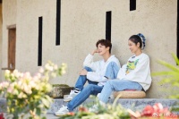 霍建华婚后戏少在忙什么？林心如：几乎天天送女儿上学