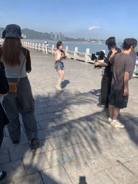 冯提莫到底有多高呢?