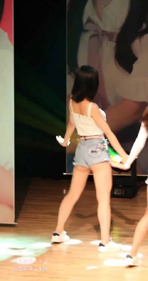 韩国女团那么多小姐姐,人多跳舞是真的会比较好看