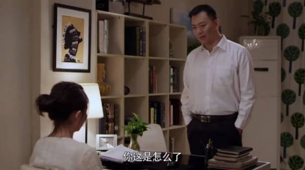小三发亲密照给正妻，结果正妻不哭不闹，下秒做法真解气！