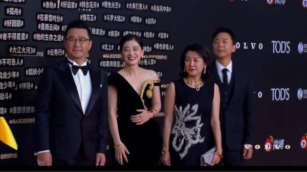 《父母爱情》剧组时隔九年的同框！郭涛、梅婷，刘琳、刘奕君！