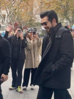 路人拍到的费翔，好强的气场