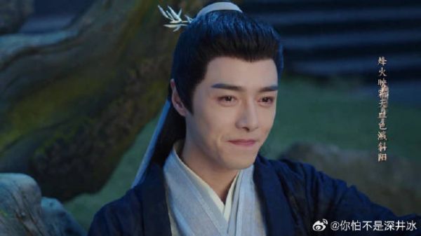 宁远舟跟于十三喝酒太寡,带上哥几个,仿佛回到从前