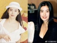 56岁王祖贤拜早年晒近况！和好友喝咖啡，妆容浮粉，嘟嘴很可爱