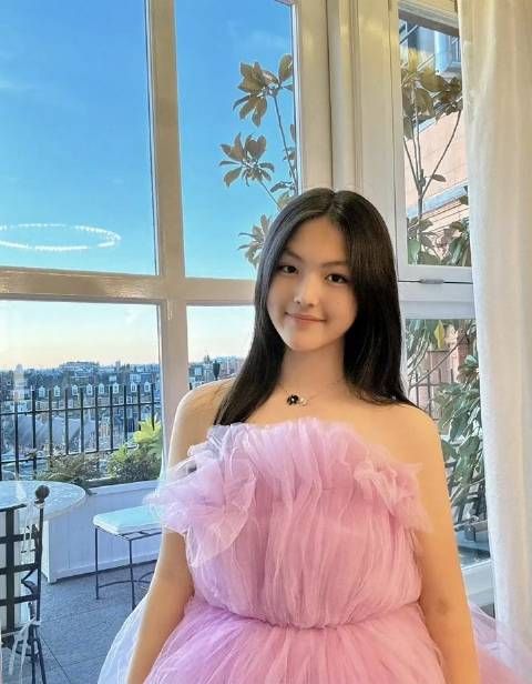 王诗龄又晒近照了,好美啊